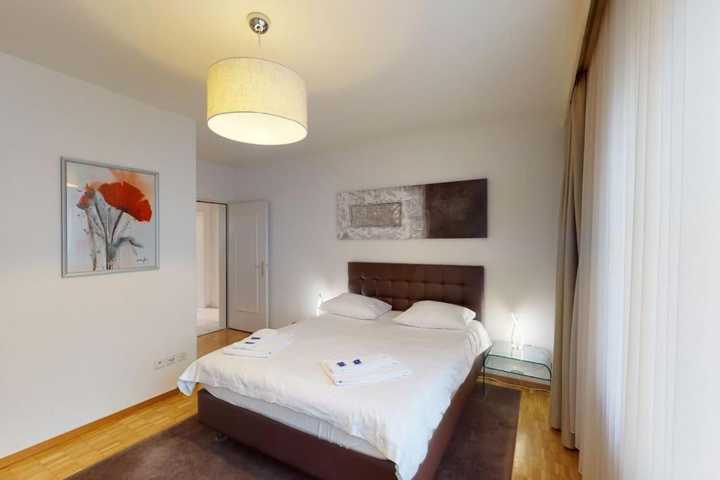 Executive 1 Bedroom Flat, City Center Zurich Bagian luar foto