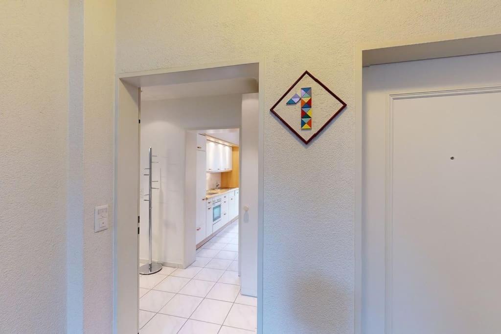 Executive 1 Bedroom Flat, City Center Zurich Bagian luar foto