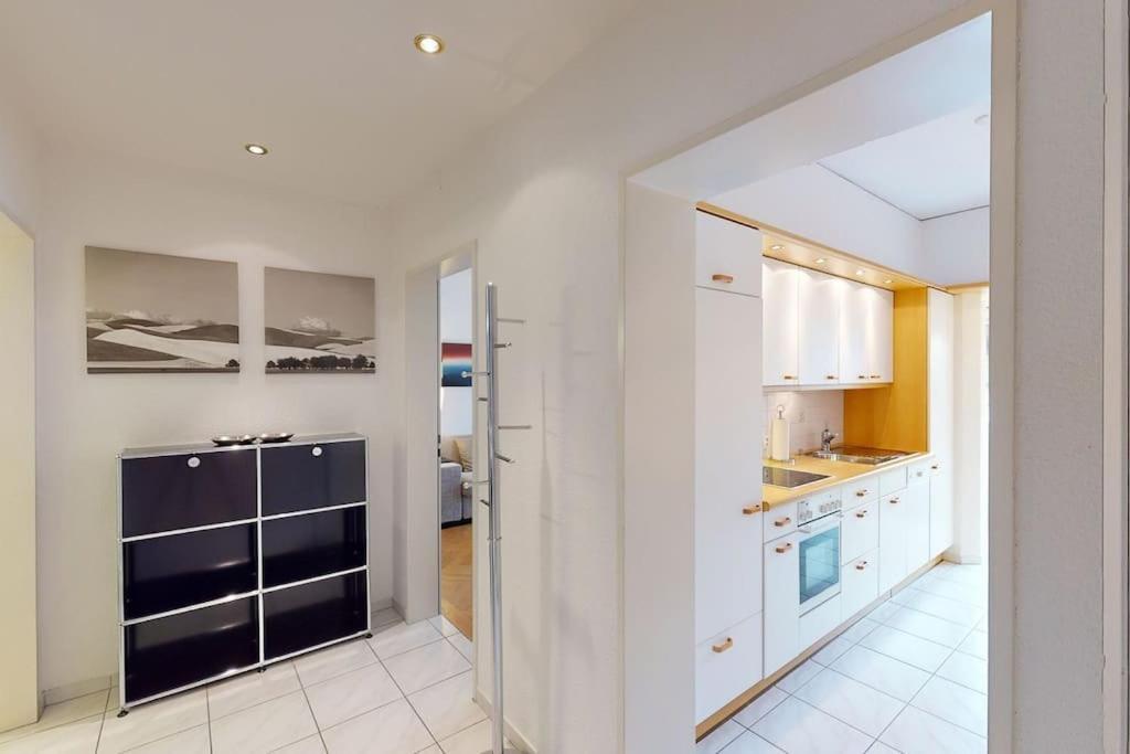 Executive 1 Bedroom Flat, City Center Zurich Bagian luar foto